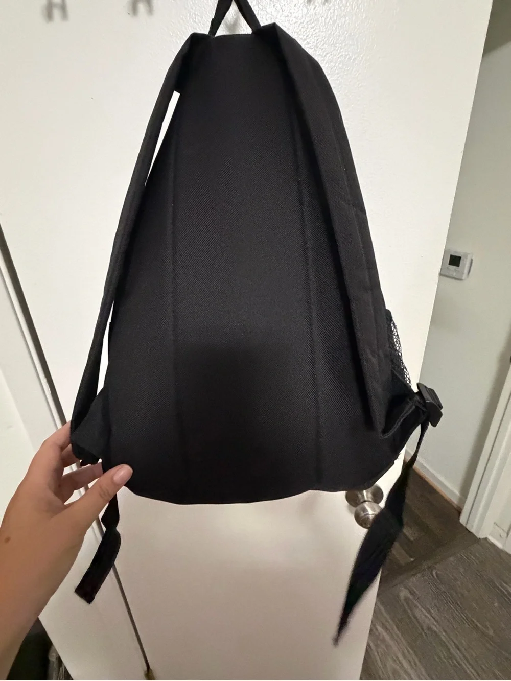 N/A stylish black
